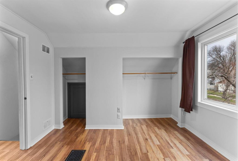 421 Marjorie, 2 Bedrooms Bedrooms, 6 Rooms Rooms,1 BathroomBathrooms,Residential,For Sale,Marjorie