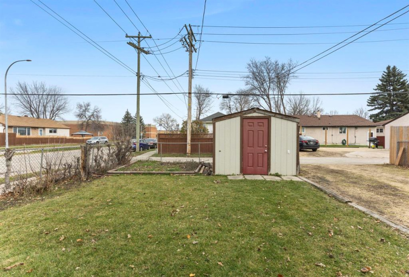 421 Marjorie, 2 Bedrooms Bedrooms, 6 Rooms Rooms,1 BathroomBathrooms,Residential,For Sale,Marjorie