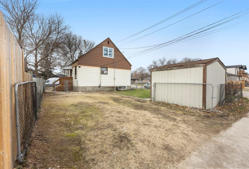 421 Marjorie, 2 Bedrooms Bedrooms, 6 Rooms Rooms,1 BathroomBathrooms,Residential,For Sale,Marjorie