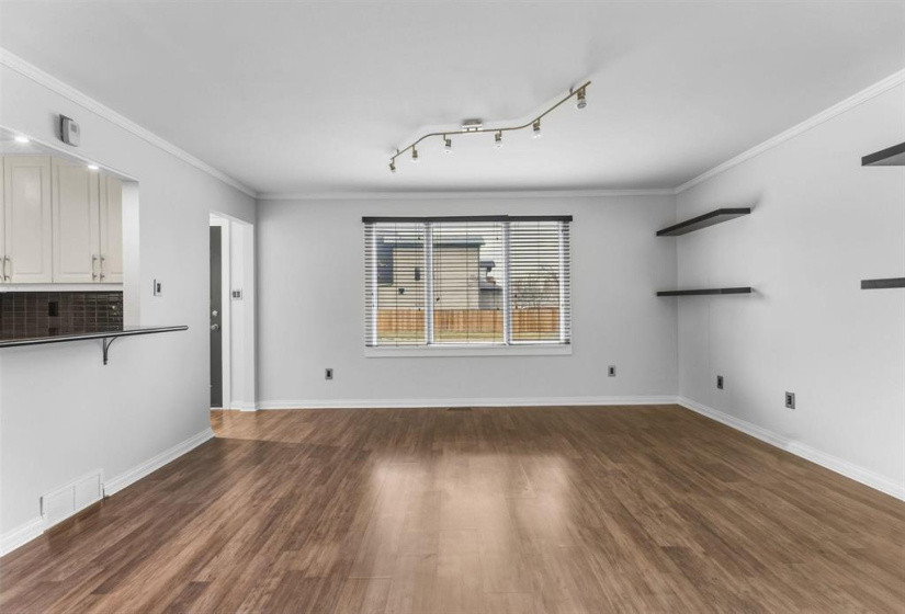 421 Marjorie, 2 Bedrooms Bedrooms, 6 Rooms Rooms,1 BathroomBathrooms,Residential,For Sale,Marjorie