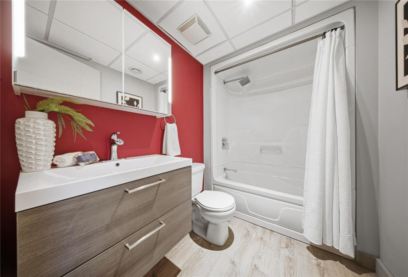 342 THIRD S, 3 Bedrooms Bedrooms, 11 Rooms Rooms,2 BathroomsBathrooms,Residential,For Sale,THIRD S