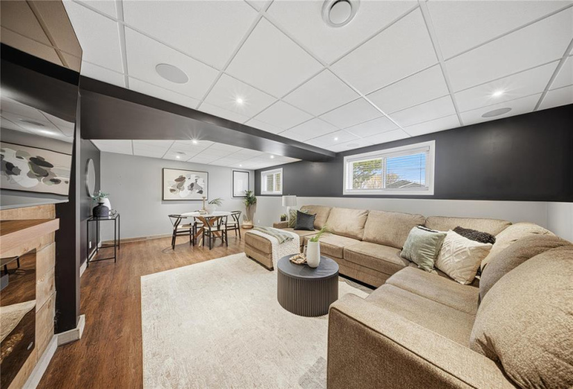 342 THIRD S, 3 Bedrooms Bedrooms, 11 Rooms Rooms,2 BathroomsBathrooms,Residential,For Sale,THIRD S