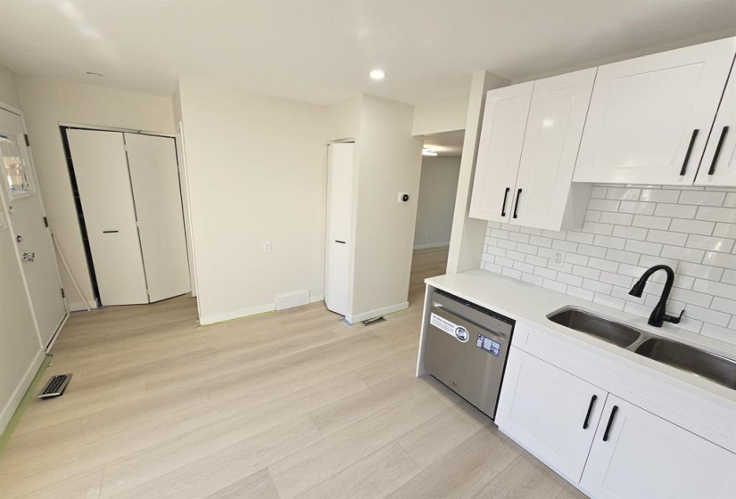 372 Novavista, 3 Bedrooms Bedrooms, 9 Rooms Rooms,1 BathroomBathrooms,Residential,For Sale,Novavista