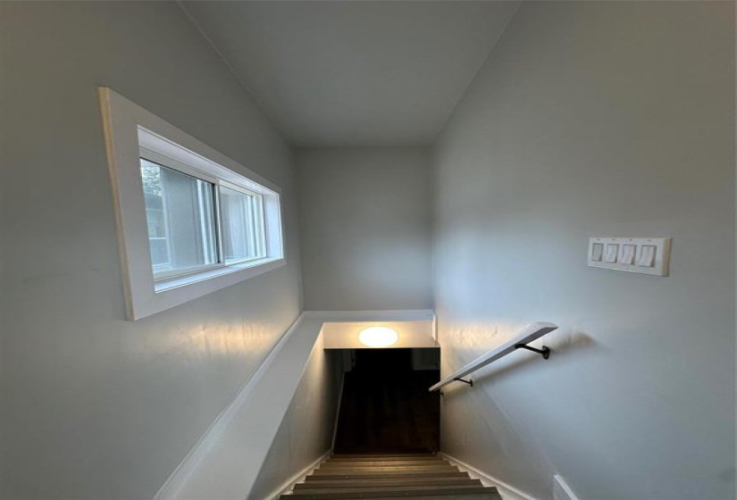 9 Robindale, 3 Bedrooms Bedrooms, 9 Rooms Rooms,2 BathroomsBathrooms,Residential,For Sale,Robindale