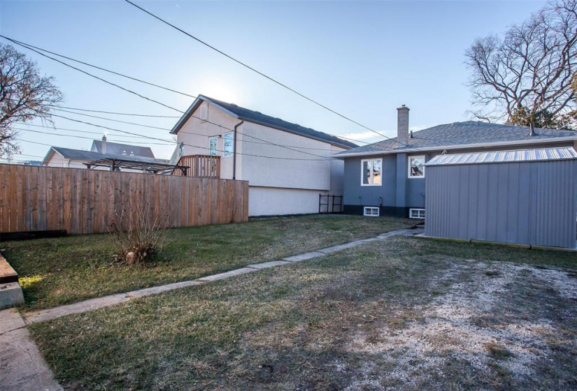 595 Bannerman, 2 Bedrooms Bedrooms, 6 Rooms Rooms,1 BathroomBathrooms,Residential,For Sale,Bannerman