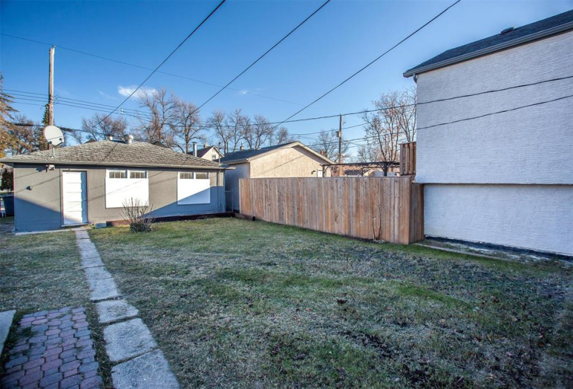 595 Bannerman, 2 Bedrooms Bedrooms, 6 Rooms Rooms,1 BathroomBathrooms,Residential,For Sale,Bannerman