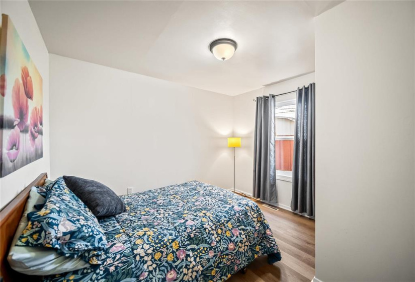 727 Weatherdon, 3 Bedrooms Bedrooms, 7 Rooms Rooms,1 BathroomBathrooms,Residential,For Sale,Weatherdon