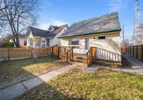 727 Weatherdon, 3 Bedrooms Bedrooms, 7 Rooms Rooms,1 BathroomBathrooms,Residential,For Sale,Weatherdon