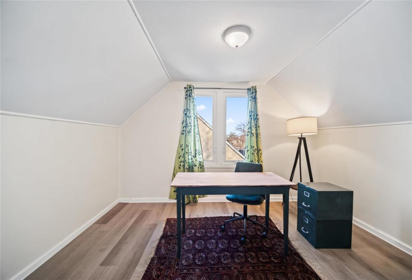 727 Weatherdon, 3 Bedrooms Bedrooms, 7 Rooms Rooms,1 BathroomBathrooms,Residential,For Sale,Weatherdon