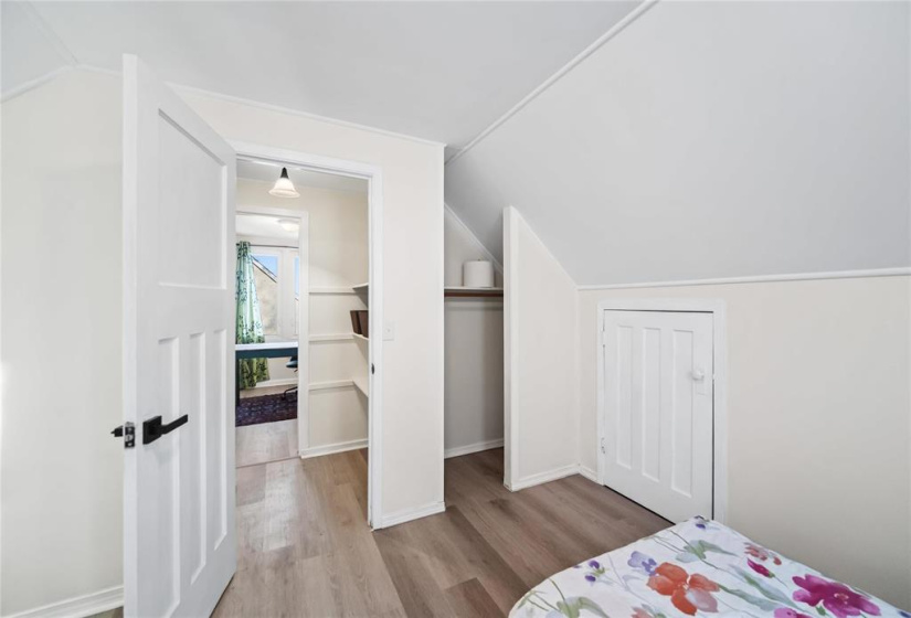 727 Weatherdon, 3 Bedrooms Bedrooms, 7 Rooms Rooms,1 BathroomBathrooms,Residential,For Sale,Weatherdon