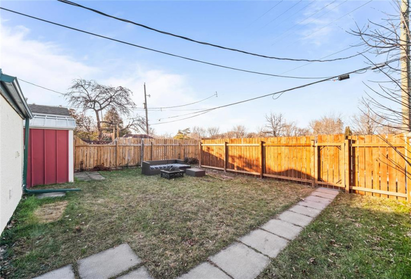 727 Weatherdon, 3 Bedrooms Bedrooms, 7 Rooms Rooms,1 BathroomBathrooms,Residential,For Sale,Weatherdon