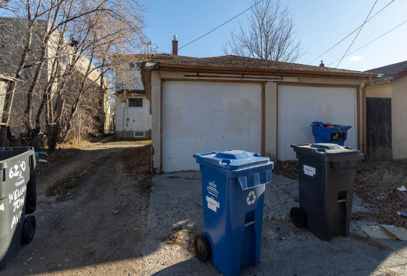 700 Maryland, 5 Bedrooms Bedrooms, 11 Rooms Rooms,2 BathroomsBathrooms,Residential,For Sale,Maryland