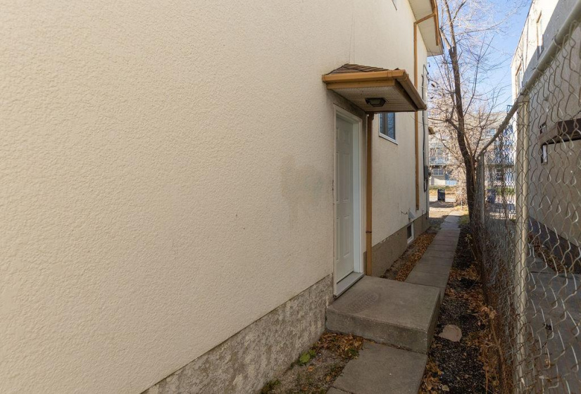 700 Maryland, 5 Bedrooms Bedrooms, 11 Rooms Rooms,2 BathroomsBathrooms,Residential,For Sale,Maryland