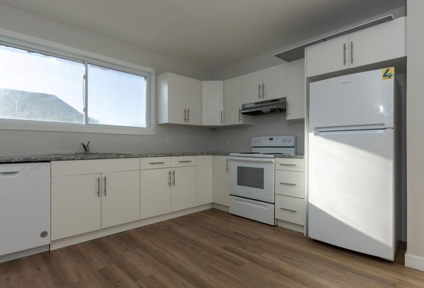 700 Maryland, 5 Bedrooms Bedrooms, 11 Rooms Rooms,2 BathroomsBathrooms,Residential,For Sale,Maryland