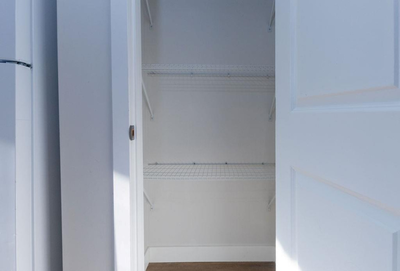 700 Maryland, 5 Bedrooms Bedrooms, 11 Rooms Rooms,2 BathroomsBathrooms,Residential,For Sale,Maryland