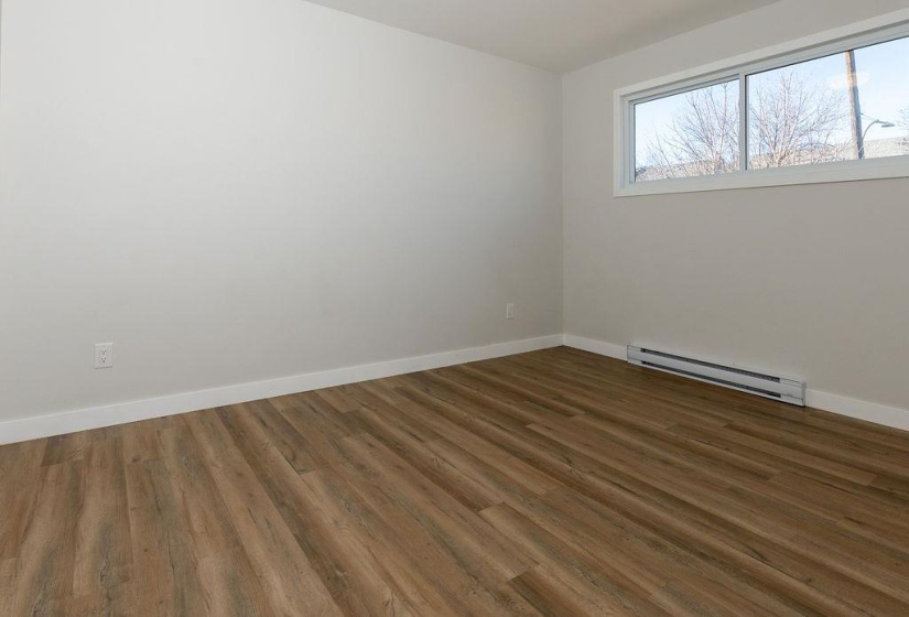 700 Maryland, 5 Bedrooms Bedrooms, 11 Rooms Rooms,2 BathroomsBathrooms,Residential,For Sale,Maryland