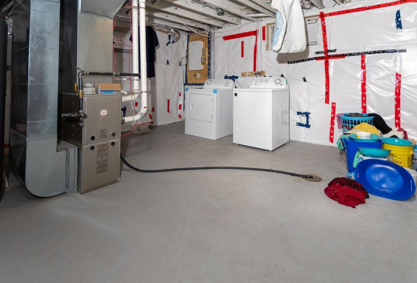 700 Maryland, 5 Bedrooms Bedrooms, 11 Rooms Rooms,2 BathroomsBathrooms,Residential,For Sale,Maryland