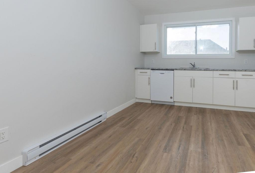 700 Maryland, 5 Bedrooms Bedrooms, 11 Rooms Rooms,2 BathroomsBathrooms,Residential,For Sale,Maryland