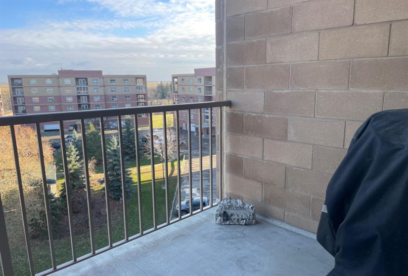 6940 Henderson, 1 Bedroom Bedrooms, 7 Rooms Rooms,1 BathroomBathrooms,Condominium,For Sale,Henderson