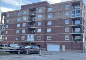 6940 Henderson, 1 Bedroom Bedrooms, 7 Rooms Rooms,1 BathroomBathrooms,Condominium,For Sale,Henderson 6940 Henderson, 1 Bedroom Bedrooms, 7 Rooms Rooms,1 BathroomBathrooms,Condominium,For Sale,Henderson