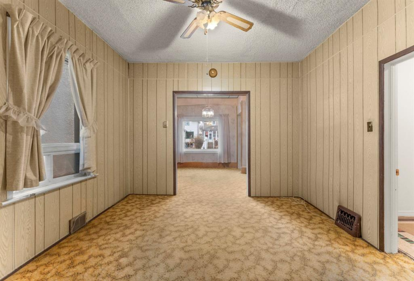 517 St John's, 3 Bedrooms Bedrooms, 10 Rooms Rooms,1 BathroomBathrooms,Residential,For Sale,St John's