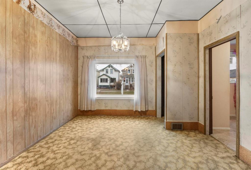 517 St John's, 3 Bedrooms Bedrooms, 10 Rooms Rooms,1 BathroomBathrooms,Residential,For Sale,St John's