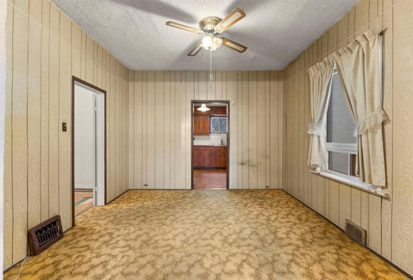 517 St John's, 3 Bedrooms Bedrooms, 10 Rooms Rooms,1 BathroomBathrooms,Residential,For Sale,St John's