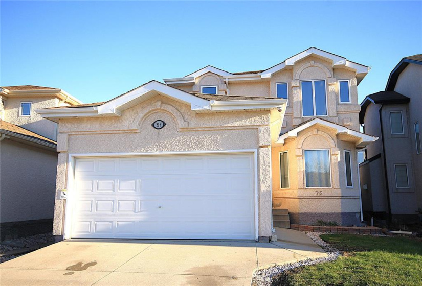 315 Golden Eagle, 4 Bedrooms Bedrooms, 14 Rooms Rooms,3 BathroomsBathrooms,Residential,For Sale,Golden Eagle