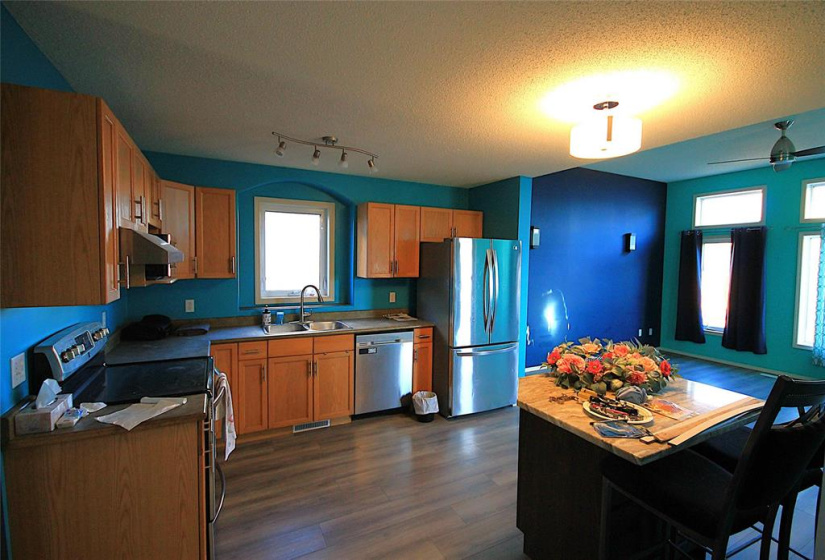 315 Golden Eagle, 4 Bedrooms Bedrooms, 14 Rooms Rooms,3 BathroomsBathrooms,Residential,For Sale,Golden Eagle