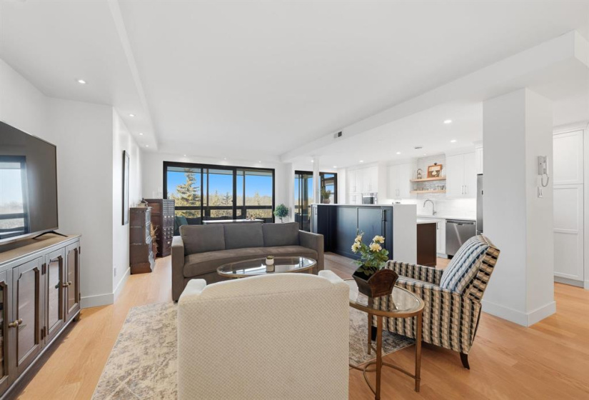 160 Tuxedo, 1 Bedroom Bedrooms, 6 Rooms Rooms,1 BathroomBathrooms,Condominium,For Sale,Tuxedo