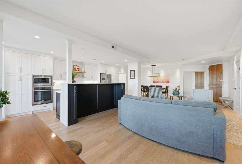 160 Tuxedo, 1 Bedroom Bedrooms, 6 Rooms Rooms,1 BathroomBathrooms,Condominium,For Sale,Tuxedo