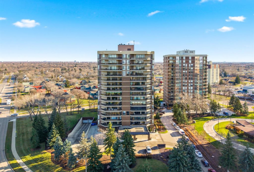 160 Tuxedo, 1 Bedroom Bedrooms, 6 Rooms Rooms,1 BathroomBathrooms,Condominium,For Sale,Tuxedo