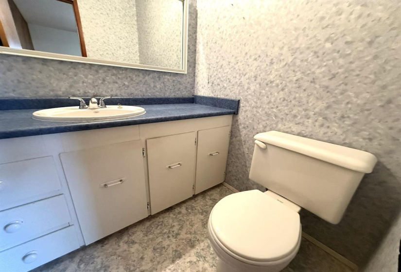 27 McMasters, 3 Bedrooms Bedrooms, 14 Rooms Rooms,2 BathroomsBathrooms,Residential,For Sale,McMasters