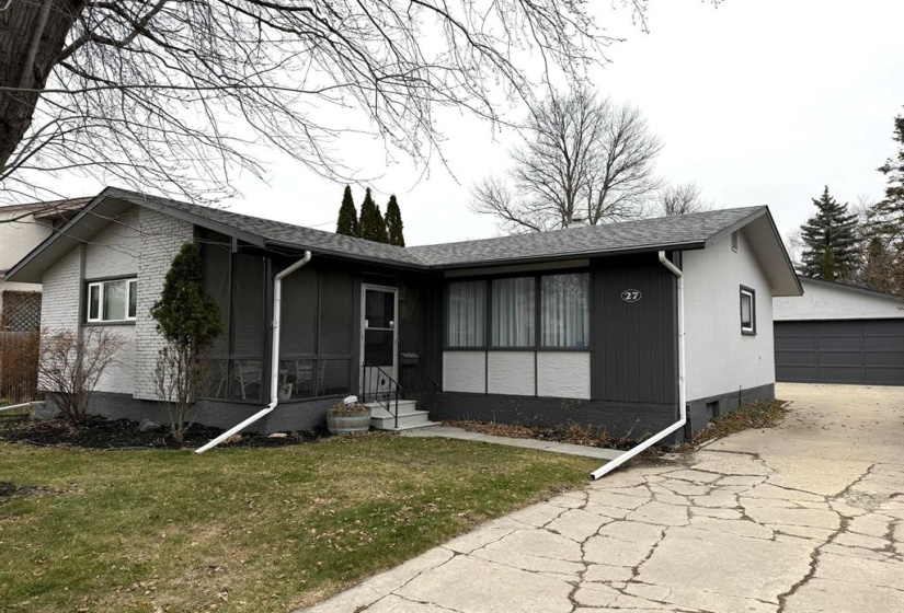 27 McMasters, 3 Bedrooms Bedrooms, 14 Rooms Rooms,2 BathroomsBathrooms,Residential,For Sale,McMasters