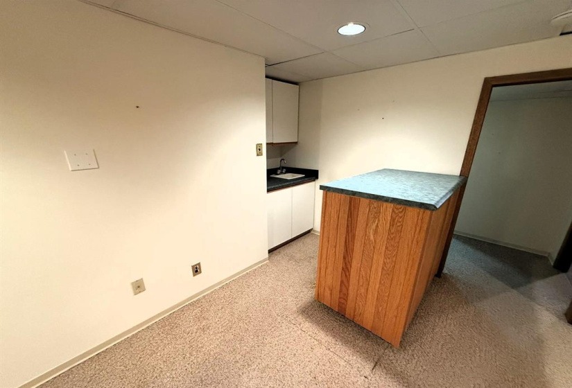 27 McMasters, 3 Bedrooms Bedrooms, 14 Rooms Rooms,2 BathroomsBathrooms,Residential,For Sale,McMasters