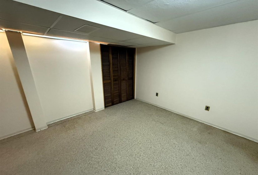 27 McMasters, 3 Bedrooms Bedrooms, 14 Rooms Rooms,2 BathroomsBathrooms,Residential,For Sale,McMasters