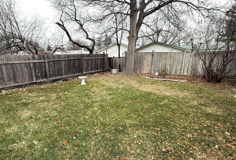 27 McMasters, 3 Bedrooms Bedrooms, 14 Rooms Rooms,2 BathroomsBathrooms,Residential,For Sale,McMasters