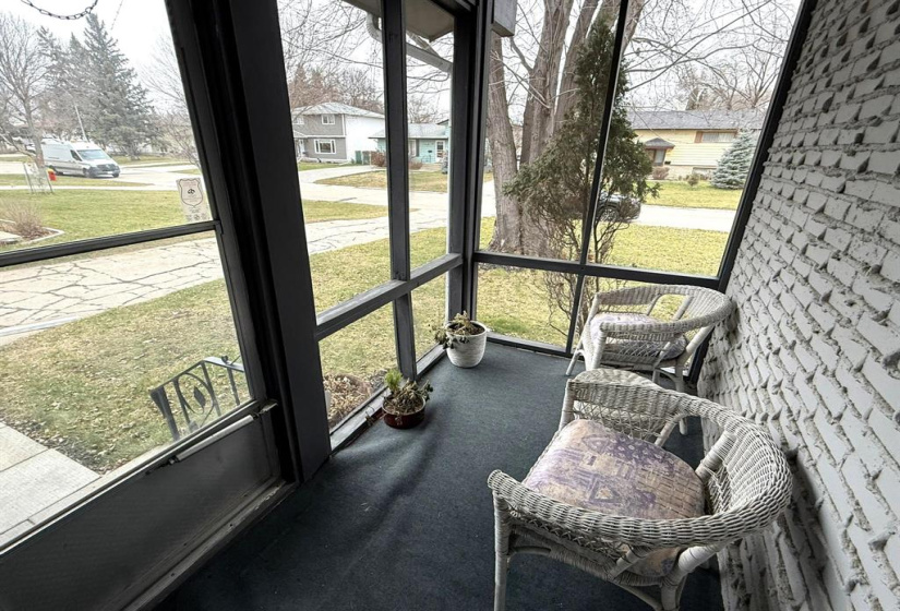 27 McMasters, 3 Bedrooms Bedrooms, 14 Rooms Rooms,2 BathroomsBathrooms,Residential,For Sale,McMasters