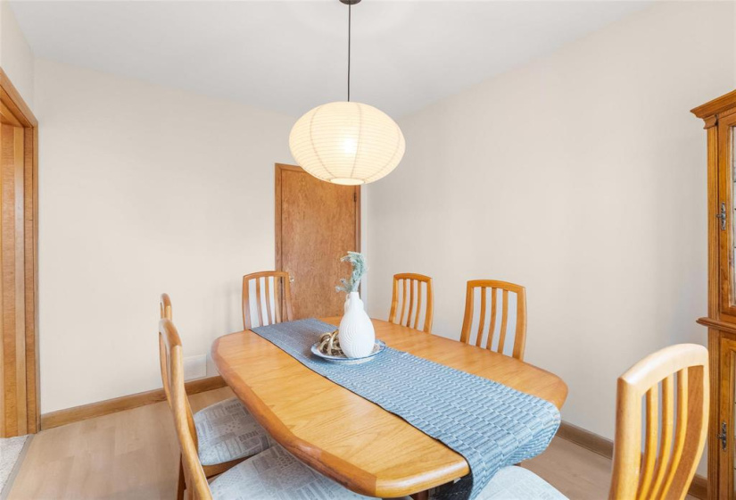 113 Woodhaven, 3 Bedrooms Bedrooms, 8 Rooms Rooms,1 BathroomBathrooms,Residential,For Sale,Woodhaven