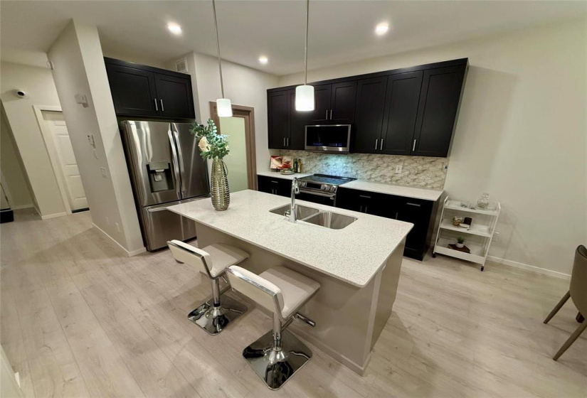 7 BASS, 3 Bedrooms Bedrooms, 10 Rooms Rooms,2 BathroomsBathrooms,Residential,For Sale,BASS