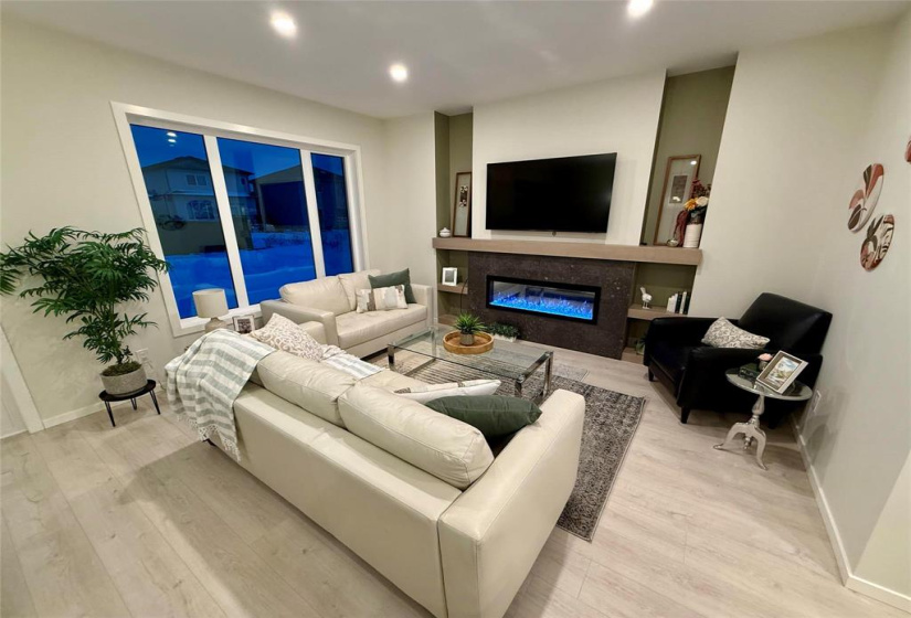 7 BASS, 3 Bedrooms Bedrooms, 10 Rooms Rooms,2 BathroomsBathrooms,Residential,For Sale,BASS