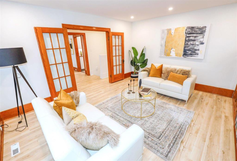 35 Kingston, 2 Bedrooms Bedrooms, 8 Rooms Rooms,2 BathroomsBathrooms,Residential,For Sale,Kingston