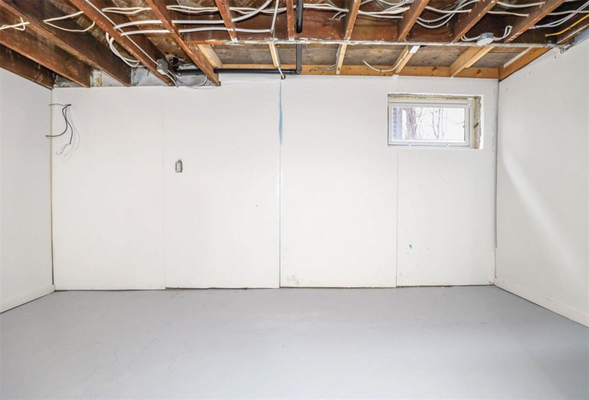 35 Kingston, 2 Bedrooms Bedrooms, 8 Rooms Rooms,2 BathroomsBathrooms,Residential,For Sale,Kingston