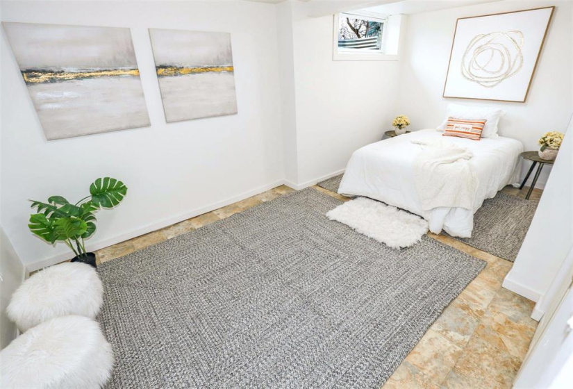 35 Kingston, 2 Bedrooms Bedrooms, 8 Rooms Rooms,2 BathroomsBathrooms,Residential,For Sale,Kingston