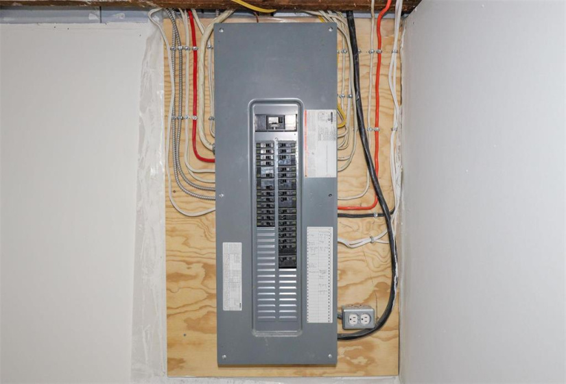 35 Kingston, 2 Bedrooms Bedrooms, 8 Rooms Rooms,2 BathroomsBathrooms,Residential,For Sale,Kingston