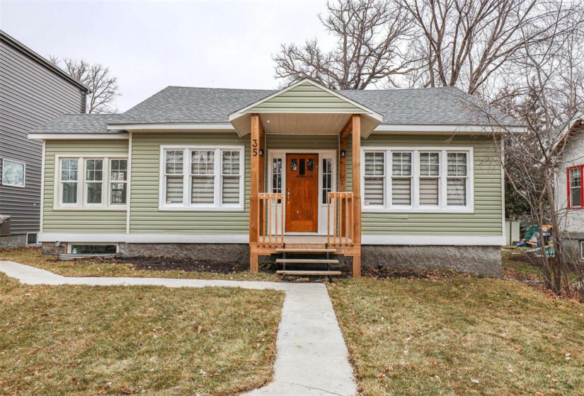 35 Kingston, 2 Bedrooms Bedrooms, 8 Rooms Rooms,2 BathroomsBathrooms,Residential,For Sale,Kingston