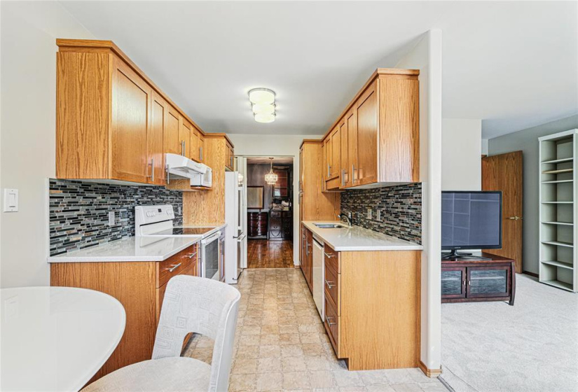 500 Cathcart, 2 Bedrooms Bedrooms, 8 Rooms Rooms,2 BathroomsBathrooms,Condominium,For Sale,Cathcart