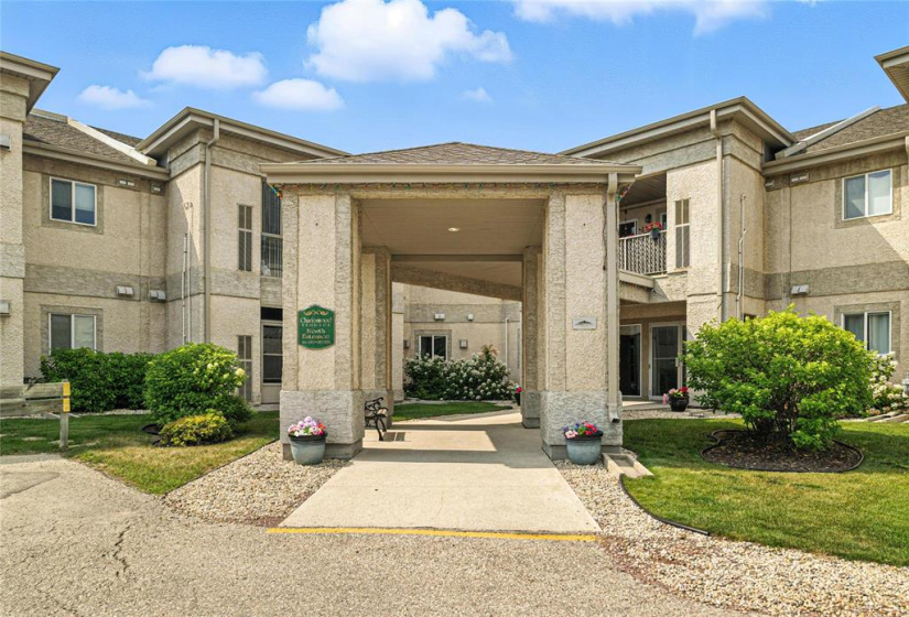 500 Cathcart, 2 Bedrooms Bedrooms, 8 Rooms Rooms,2 BathroomsBathrooms,Condominium,For Sale,Cathcart