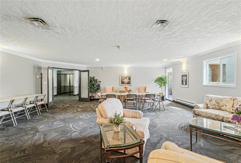 500 Cathcart, 2 Bedrooms Bedrooms, 8 Rooms Rooms,2 BathroomsBathrooms,Condominium,For Sale,Cathcart