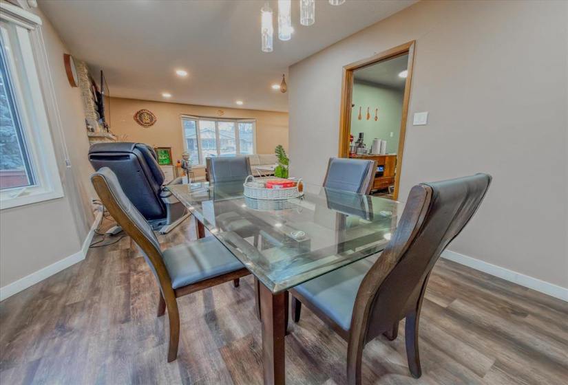 137 Linacre, 5 Bedrooms Bedrooms, 11 Rooms Rooms,3 BathroomsBathrooms,Residential,For Sale,Linacre